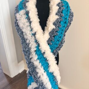 Beachy Waves Scarf